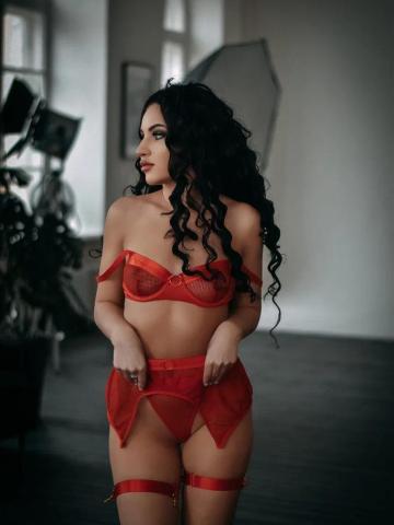 Моника WhatsApp Реал фото 5